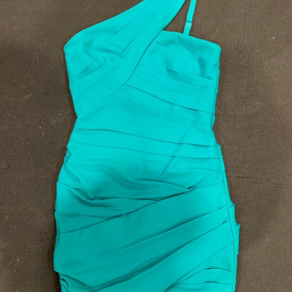BCBGMaxazria teal mini dress size 4